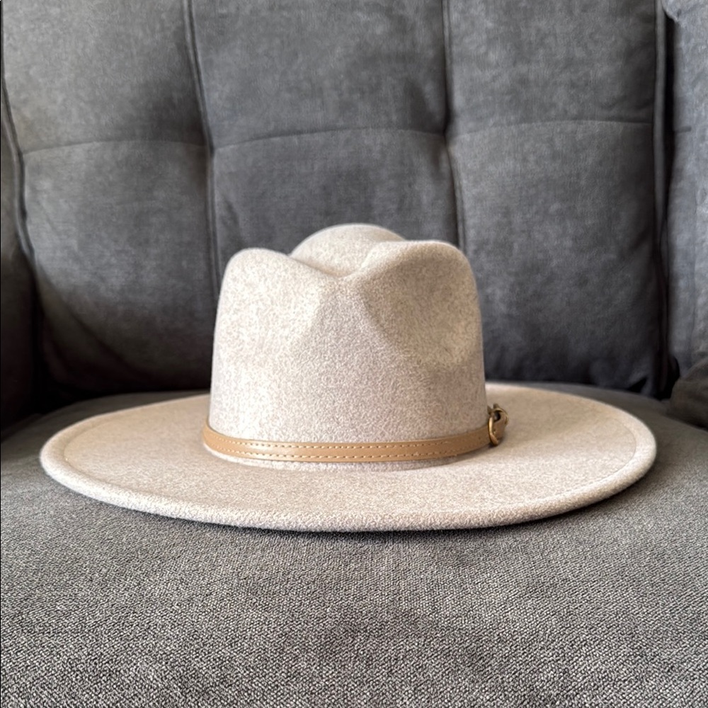 Elegant Cream Fedora Hat